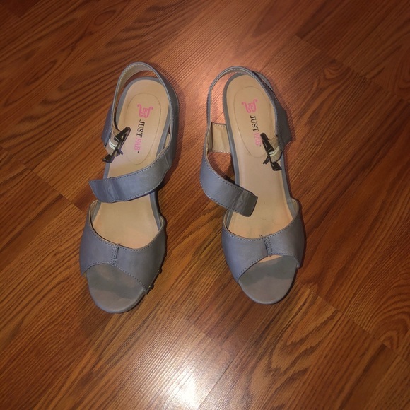 Gray Platform Wedge Sandals - Picture 2 of 3